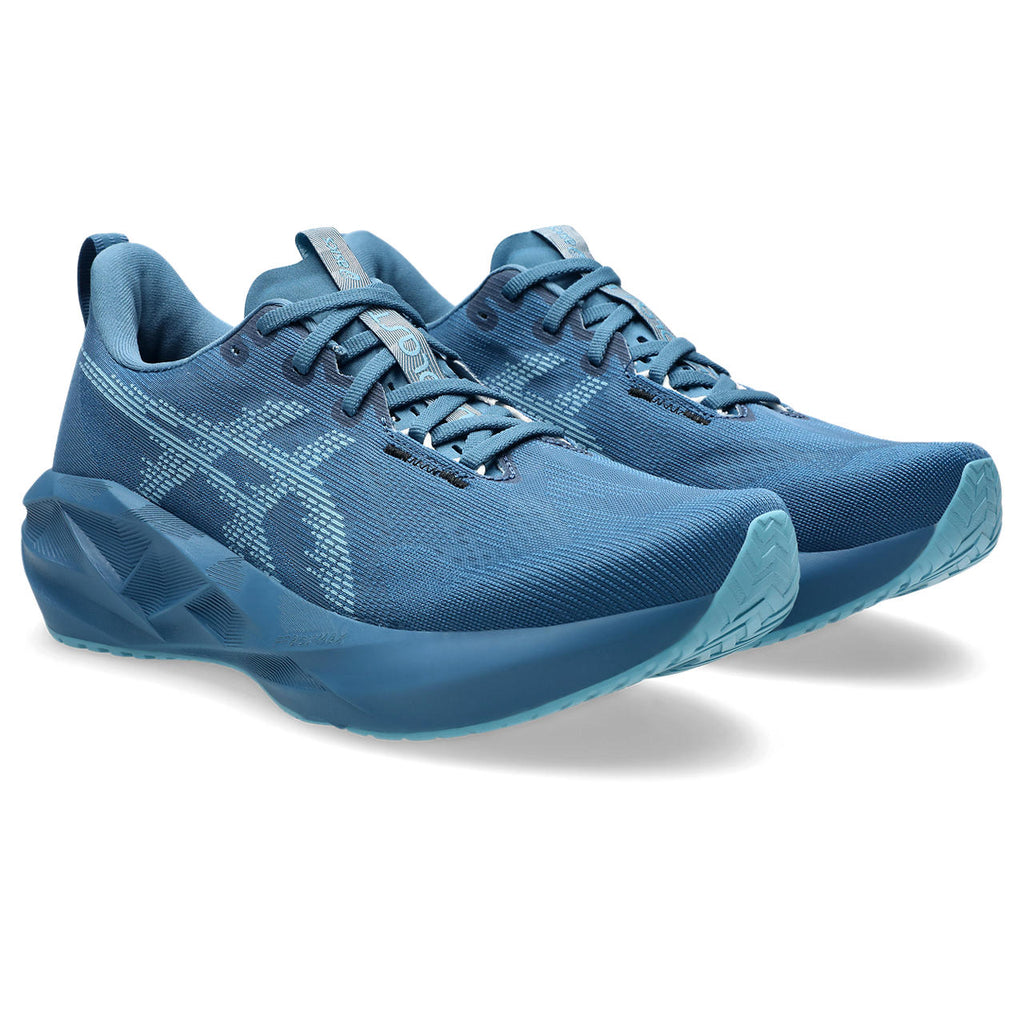 Men's Novablast 5 Running Shoes - Energized Cushioning for Speed Training
