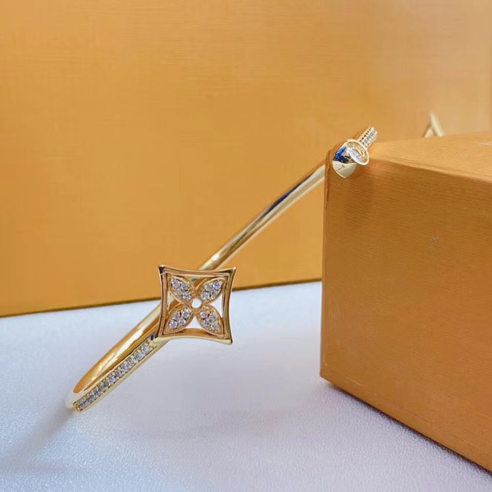 JW077