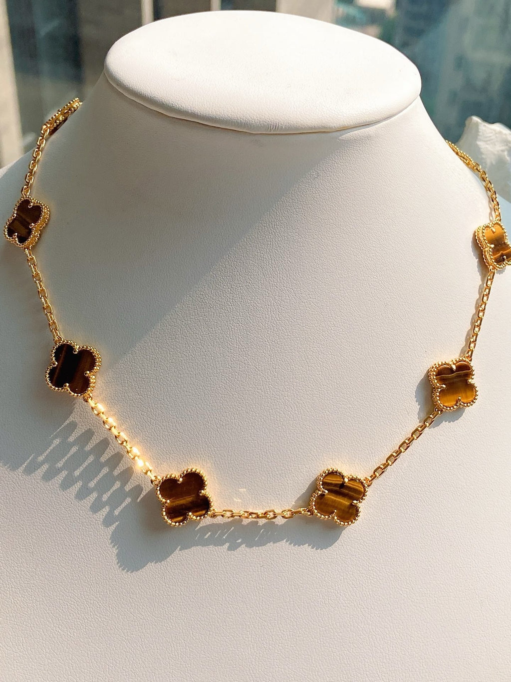 JW962 Van Cleef & Arpels Vintage Alhambra necklace, 10 motifs