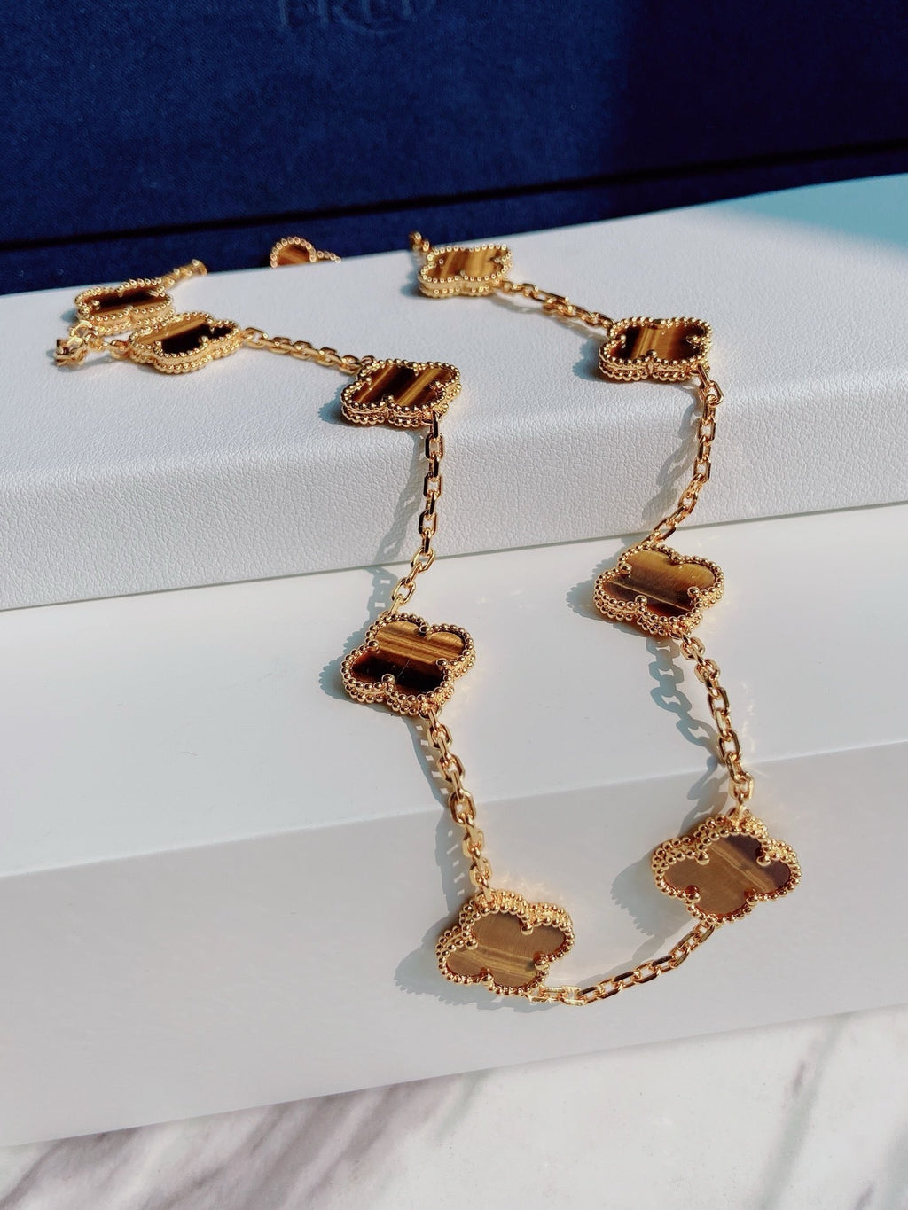 JW962 Van Cleef & Arpels Vintage Alhambra necklace, 10 motifs