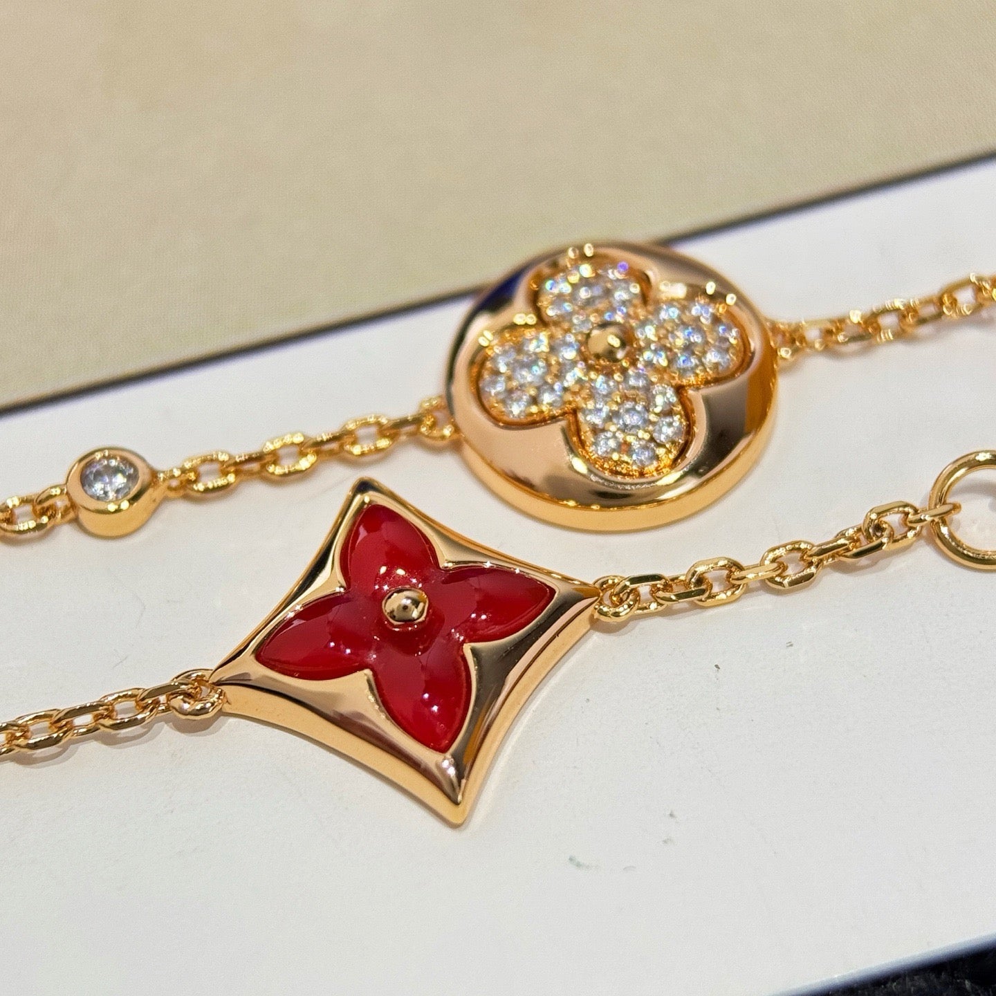 JW1018 LV Color Blossom BB Sun Ear Stud/Bracelet, Pink Gold and Cornelian